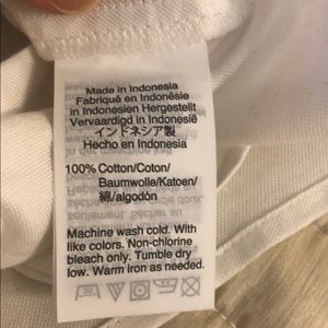 Madewell Tops - Madewell button down w/tie bottom Madewell Tops - Madewell button down w/tie bottom